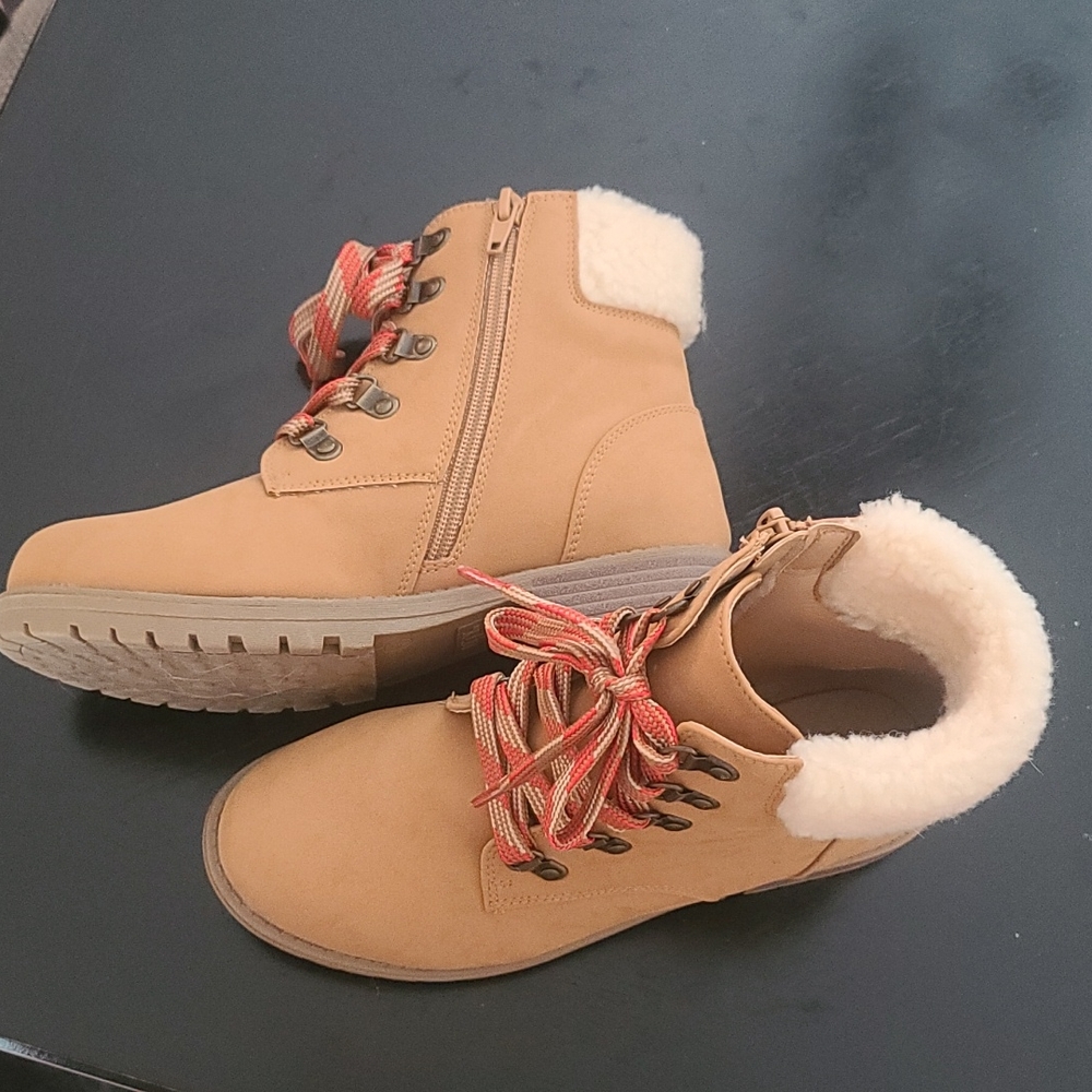 New, Never Worn Girls Tan Hiking Boots